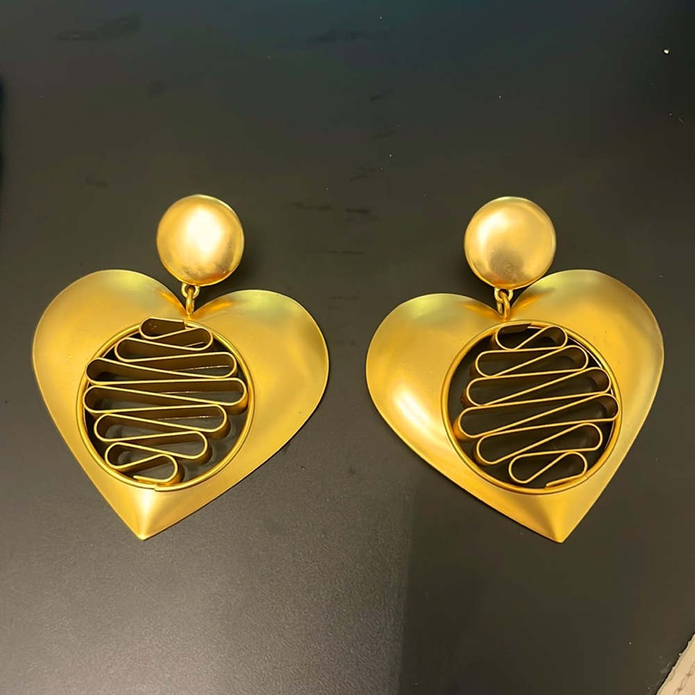 Zara Heart Earrings